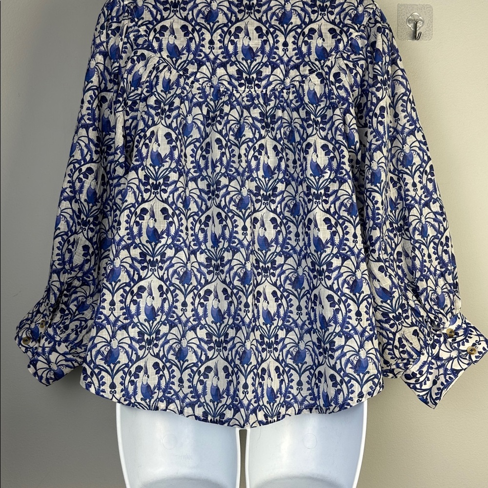 NEW Anthropologie Maeve Cockatoo Bird Blouse Button Front Shirt Balloon Sleeve M - Picture 12 of 16